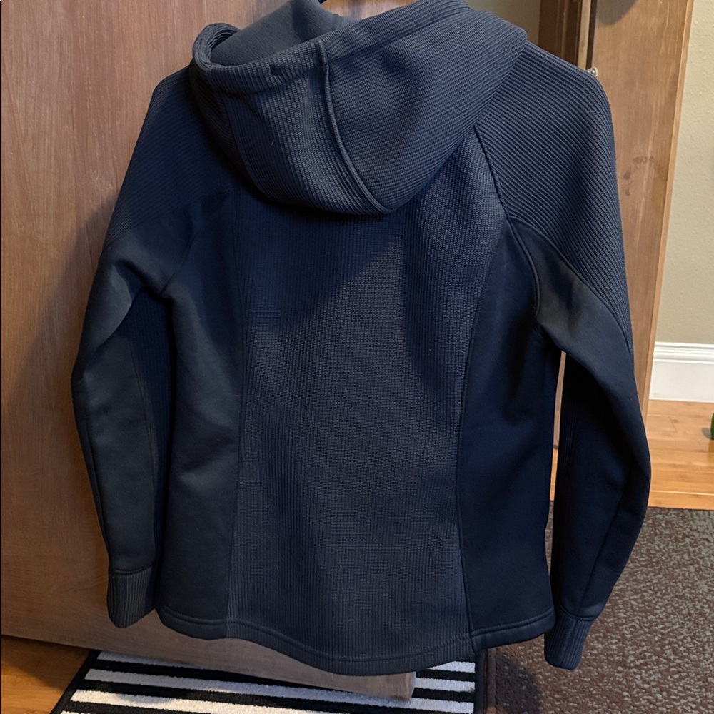 Swiss Tech Unlined Jacket - Picture 3 of 10